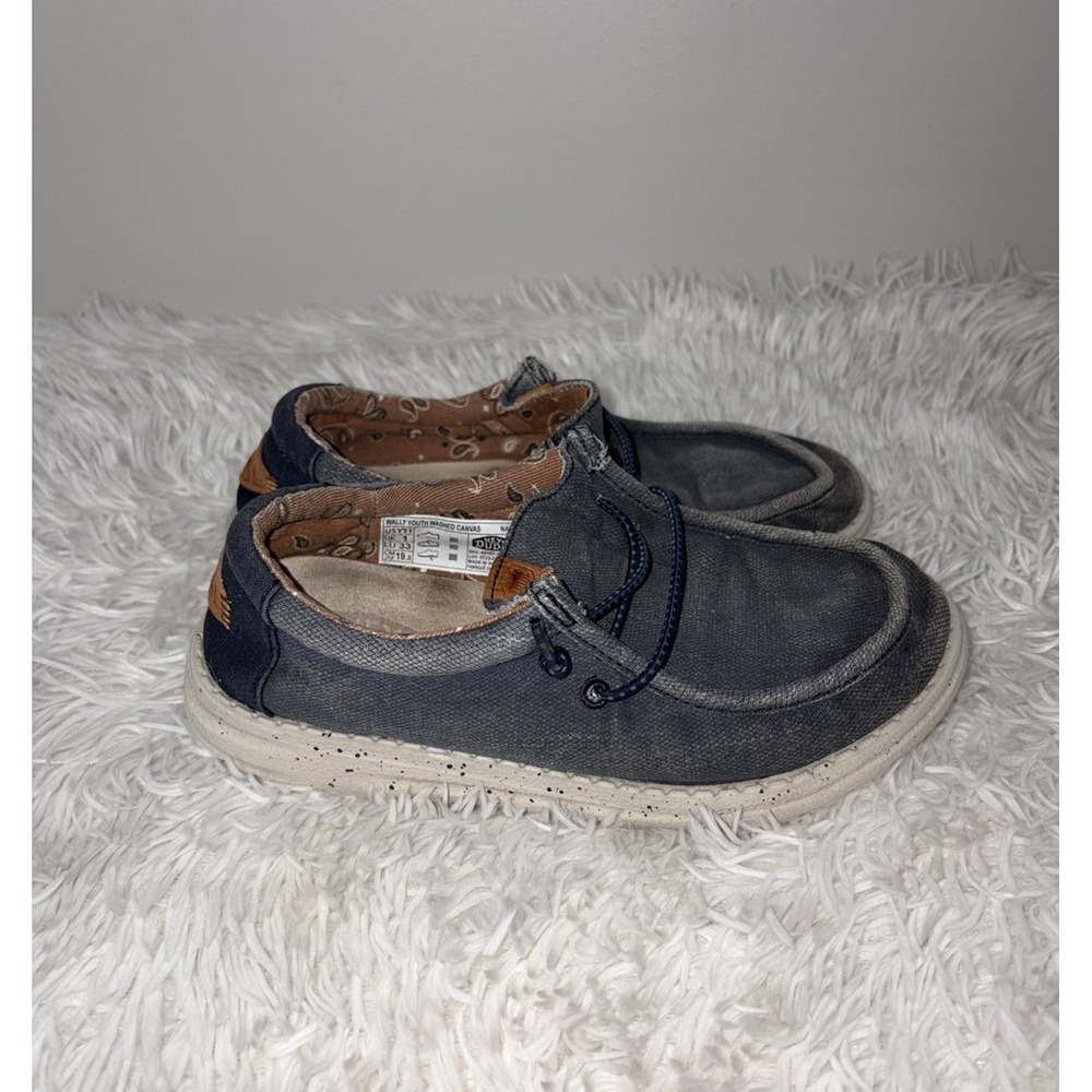 Hey Dude Wally Shoes Kids Boys Size YT1 Navy Blue Stone Washed Canvas Loafers